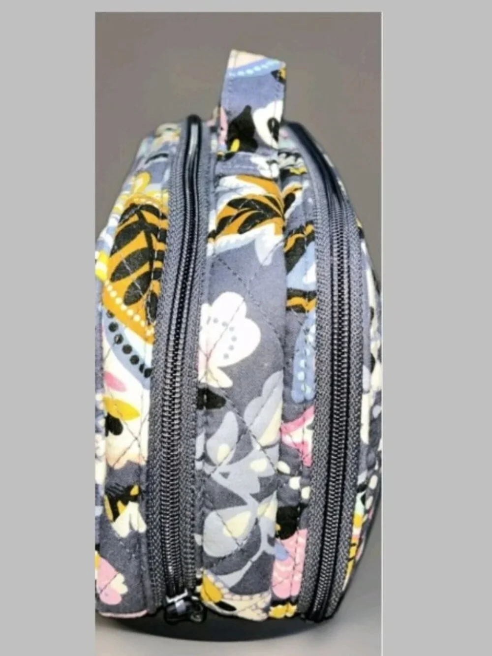 VERA BRADLEY MEDIUM CHARMONT MEADOW COSMETIC BAG QUILTED FLORAL TRAVEL CASE